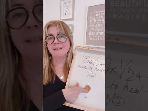 Video: Mama Love by Scarlett Vespa - Original Acrylic and Resin Artwork